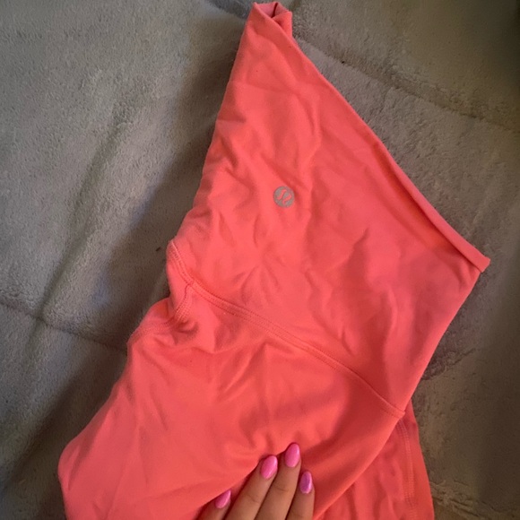lululemon athletica Pants - Pink Lululemon Leggings Size 2. Brand new never worn Perfect condition